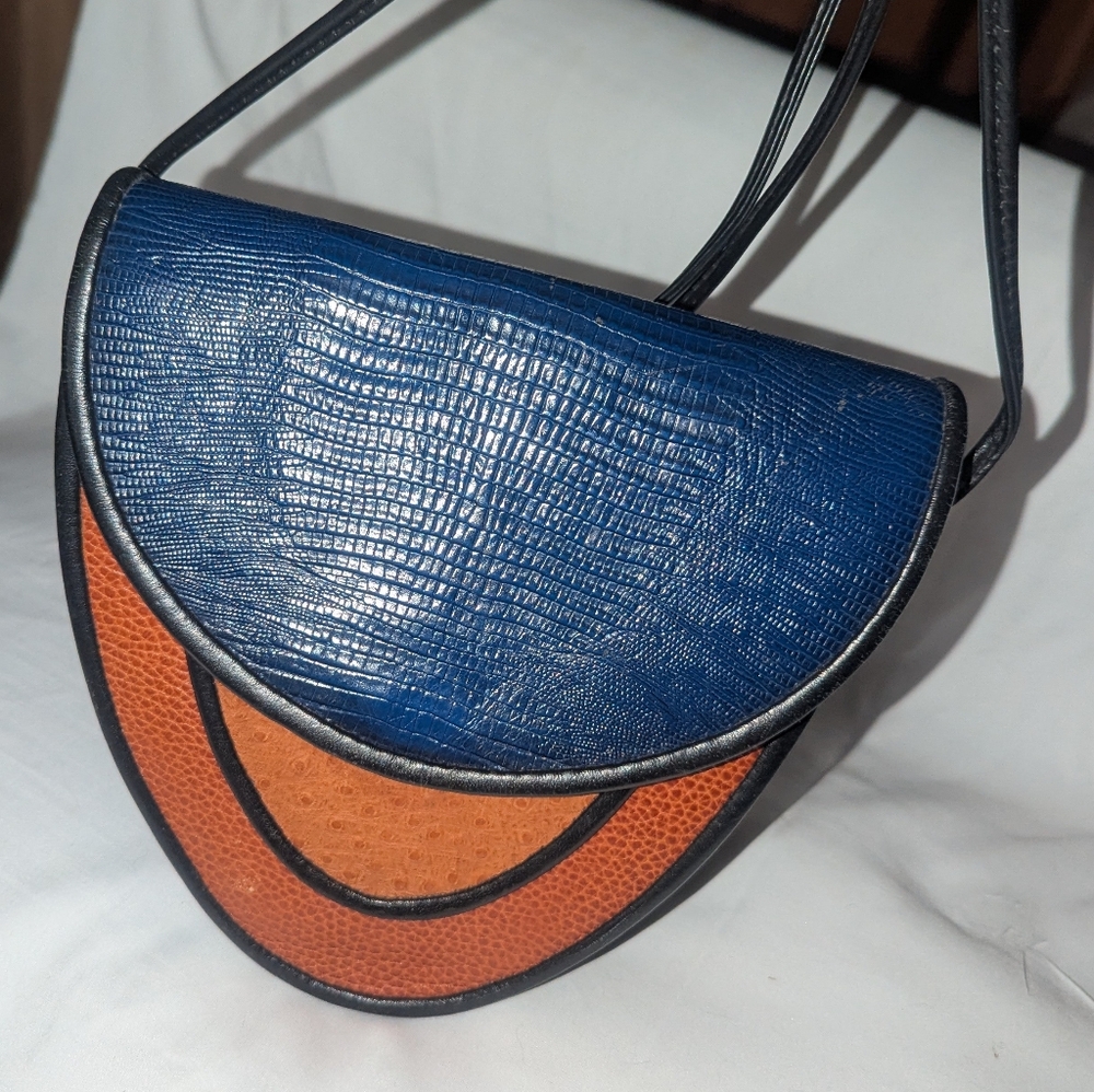 Vintage Avant Garde Structured Textured Crossbody Bag